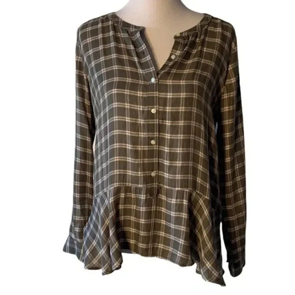 Loft Women’s Long Sleeve Green Check Top size M